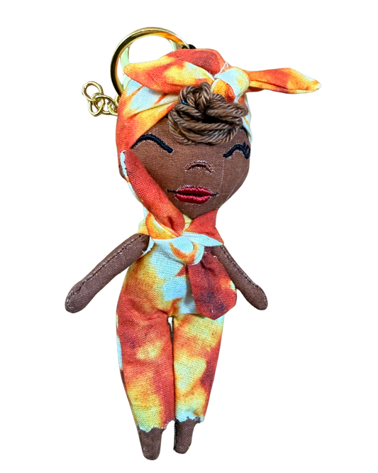 Douclé 21 – La poupée porte-clés faite main | Den Baya
