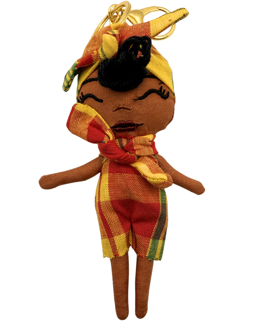 Douclé 58 – La poupée porte-clés faite main | Den Baya