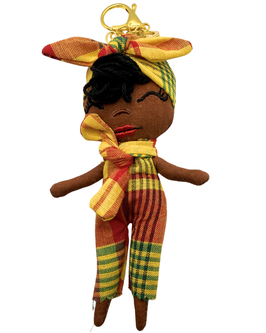 Douclé 07 – La poupée porte-clés faite main | Den Baya