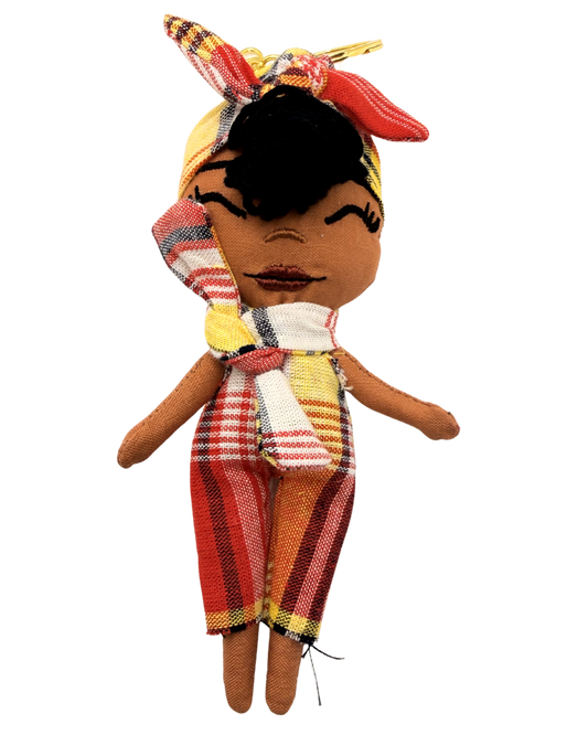 Douclé 71 – La poupée porte-clés faite main | Den Baya