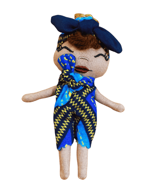 Douclé 44 – La poupée porte-clés faite main | Den Baya