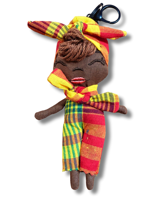 Douclé 11 – La poupée porte-clés faite main | Den Baya