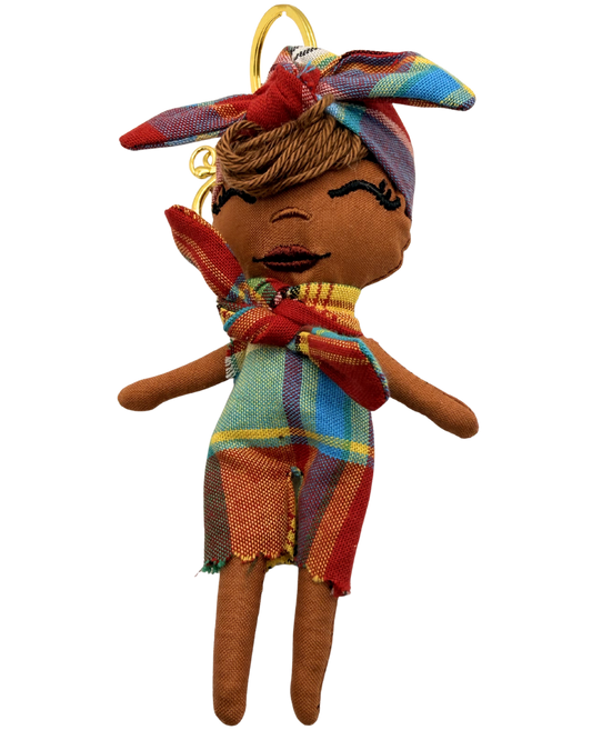 Douclé 19 – La poupée porte-clés faite main | Den Baya