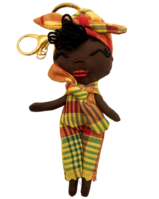 Douclé 21 – La poupée porte-clés faite main | Den Baya