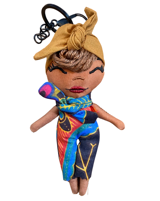 Douclé 37 – La poupée porte-clés faite main | Den Baya