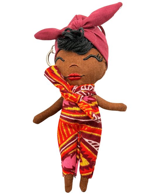 Douclé 20 – La poupée porte-clés faite main | Den Baya