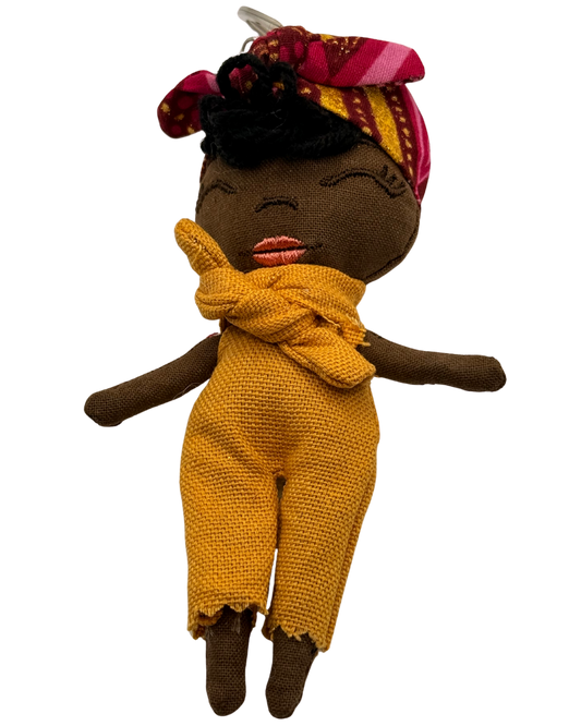Douclé 40 – La poupée porte-clés faite main | Den Baya