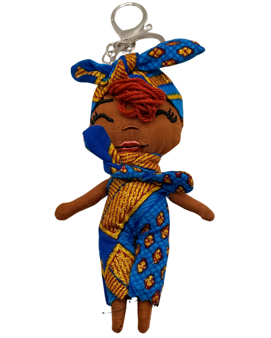 Douclé 11 – La poupée porte-clés faite main | Den Baya