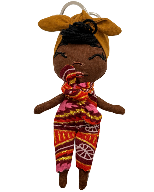 Douclé 10 – La poupée porte-clés faite main | Den Baya