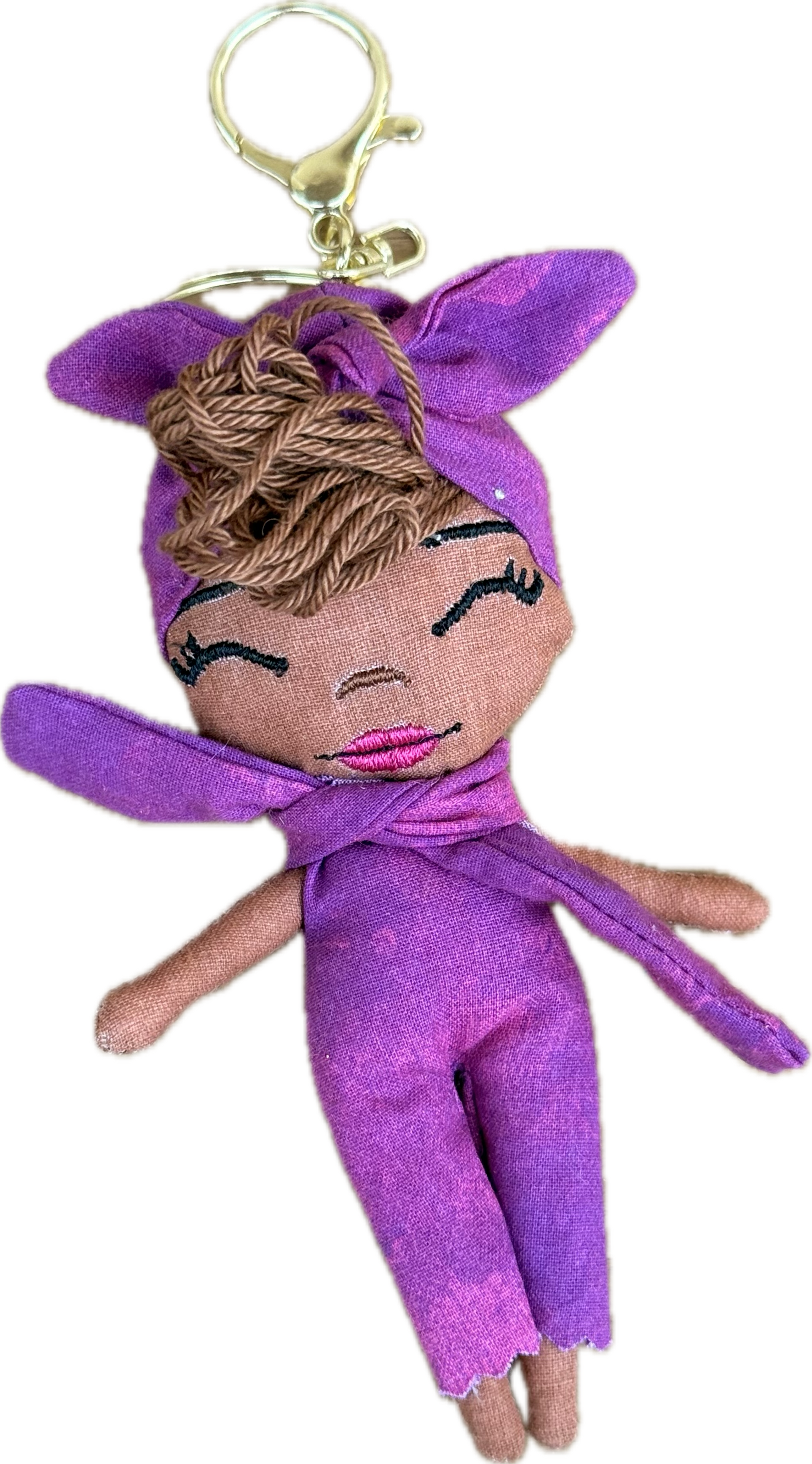 Douclé porte-clés poupée en tissu violet prune, teint caramel, fait main